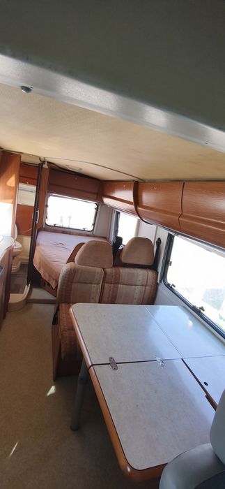 Autocaravana Renault Eriba stayl 2.0  4lugares de livrete  2003
