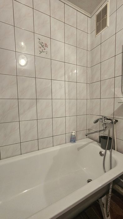 Продається 3-х кімнатна чешка Новодністровськ  "Сонячний"