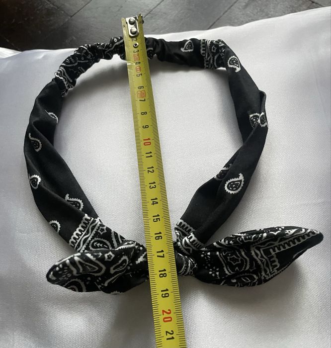 Opaska na włosy czarno biała