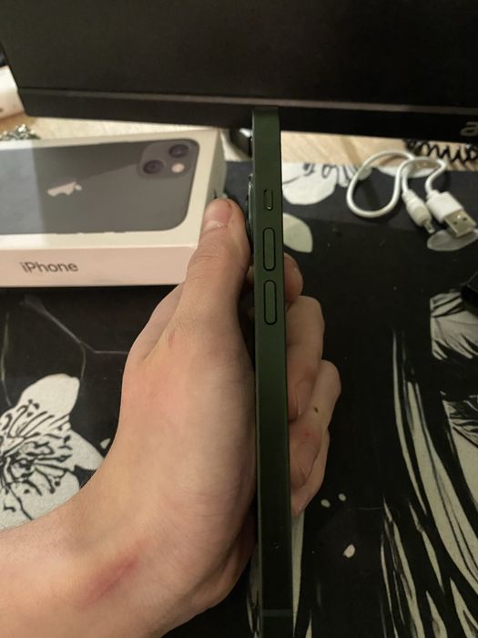 IPhone 13(bypass) в идеальном состоянии