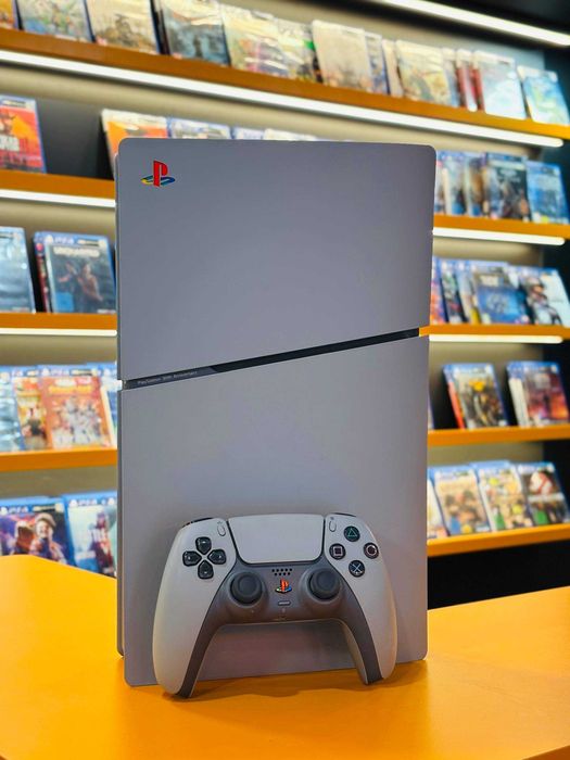 Sony PlayStation 5 Blu - Ray 30th Anniversary Limited Edition