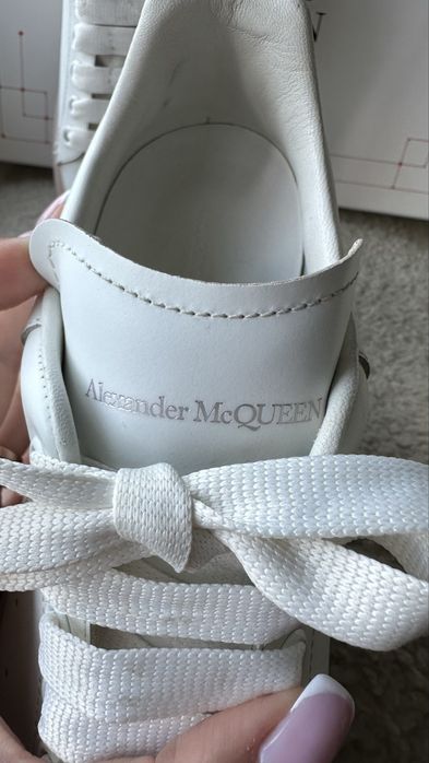 Alexander McQueen sneakersy
