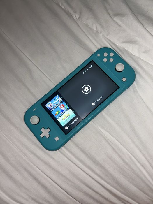 Nintendo Switch Lite Turquesa + Super Mario + Acessórios