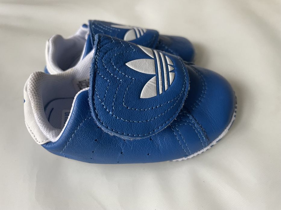 Перші Adidas для немовлят