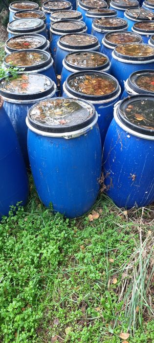 Beczki beczka 120l plastikowe 100szt. Brudne