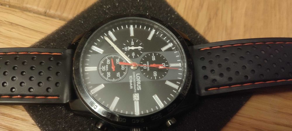 Piękny zegarek  LORUS VD57-X132 - Uszkodzony