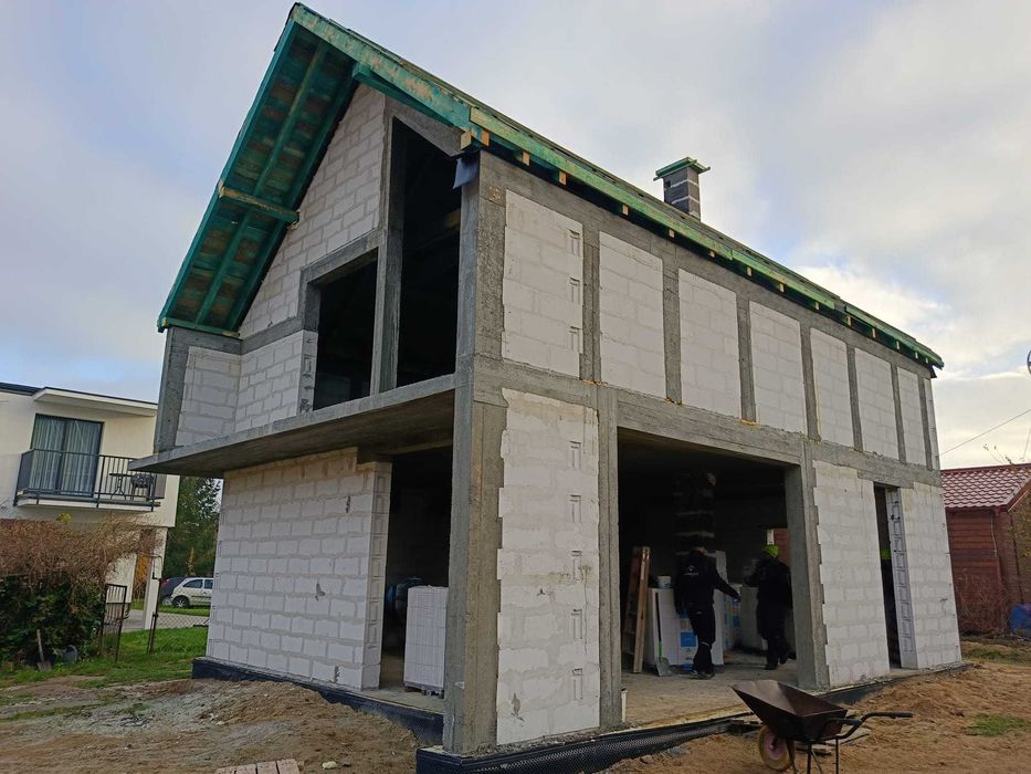 Solidne stany surowe i profesjonalne murarstwo