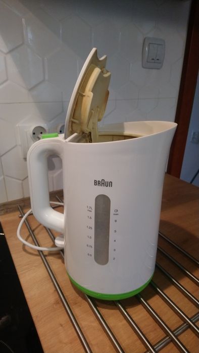 Czajnik elektryczny BRAUN WK 101 AI.