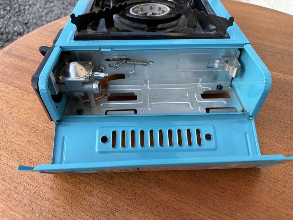 Маленький газовий гриль/туристична газова плита