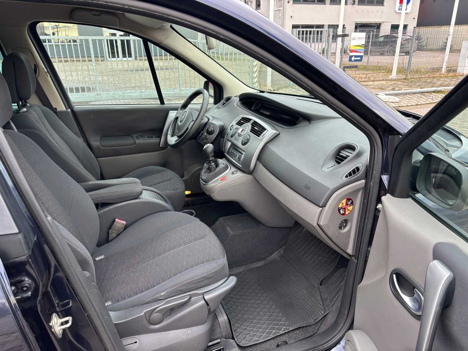 Renault Scenic 1.6 Benzyna 184 Tyś Km Przebieg Zadbany Zarejestrowany!