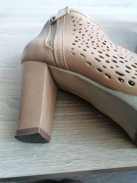 Buty letnie rozmiar 37