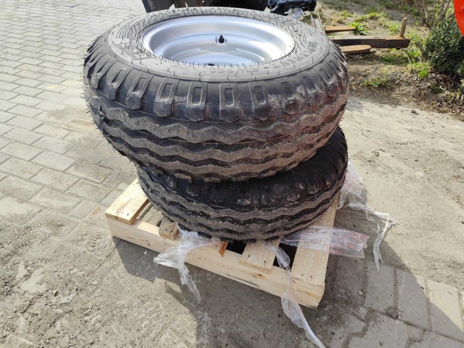 Opona z felgą 10.0/75-15.3 BKT