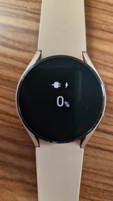 Smartwatch SAMSUNG Galaxy Watch 4 LTE 40mm różowo-złoty USZKODZONY