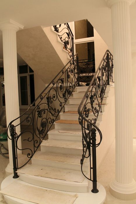 Ковані перила та сходи
