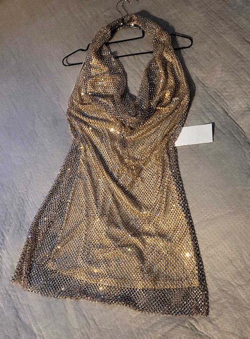 krótka złota sukienka Zara M 38 viralowa cekiny dżety halter odkryte