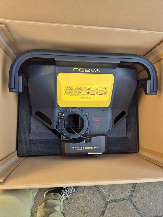 Robot koszący odśnieżający na gąsienica Nawigacja GPS RTK 25000 m2