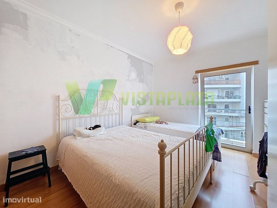 Apartamento T3 perto da praia com garagem em Portimão