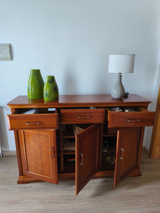 Móvel madeira maciça de Cerejeira