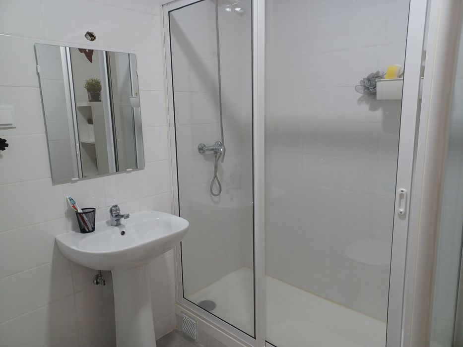 Quarto para arrendar em Marvila