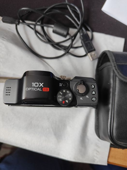 Aparat Kodak EasyShare Z 915 i książka