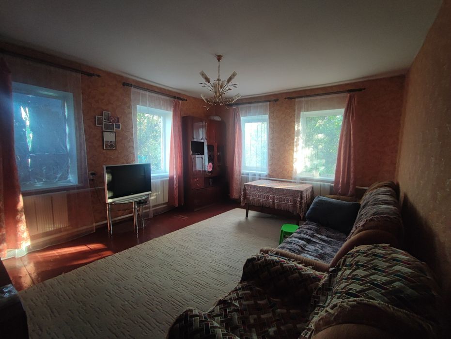 Продам дім смт. Бабаї