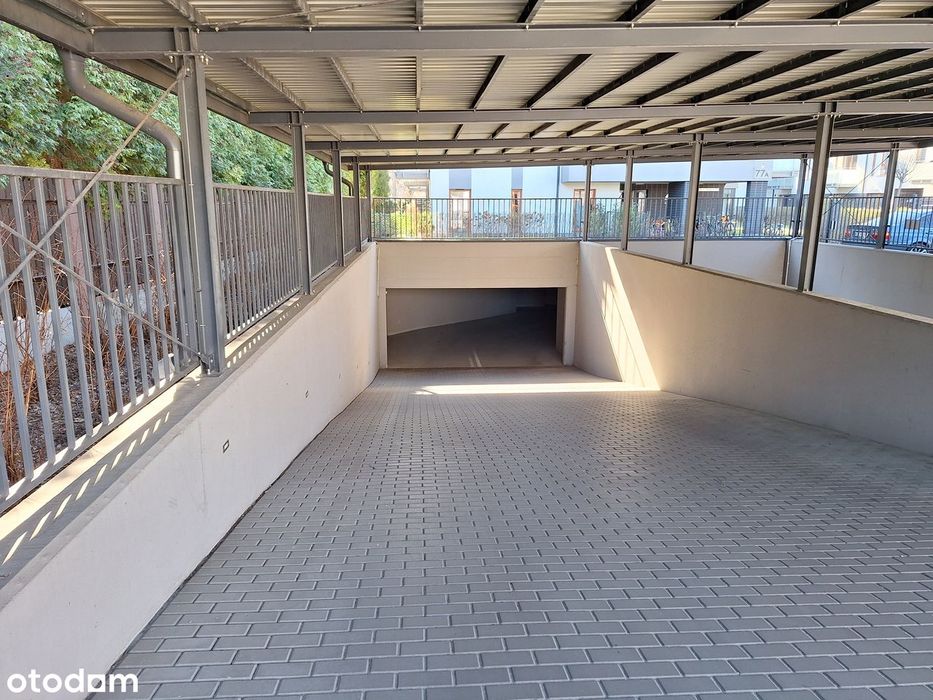 Miejsce postojowe w garażu podziemnym Grodzisk Maz.