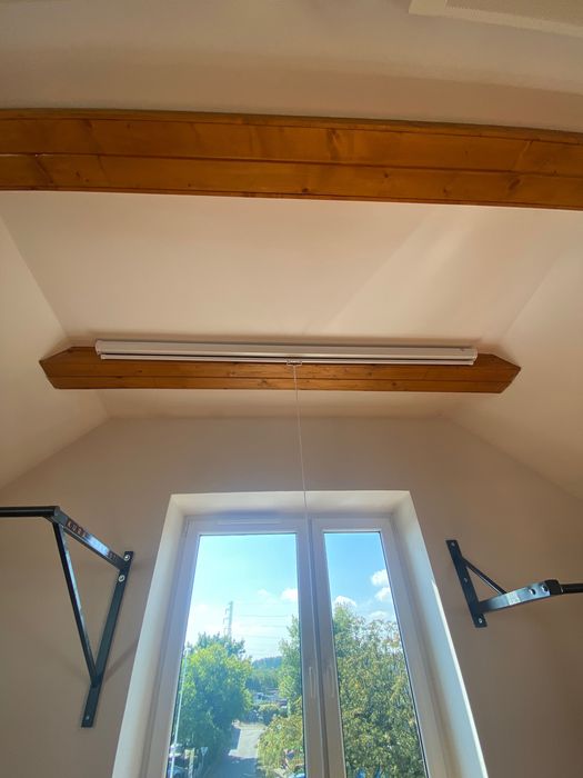 Ekran projekcyjny Avtek Cinema 200