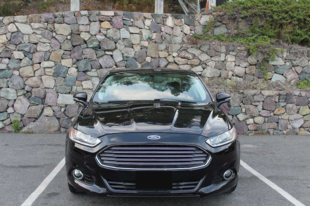 Ford Fusion Titanium      2013