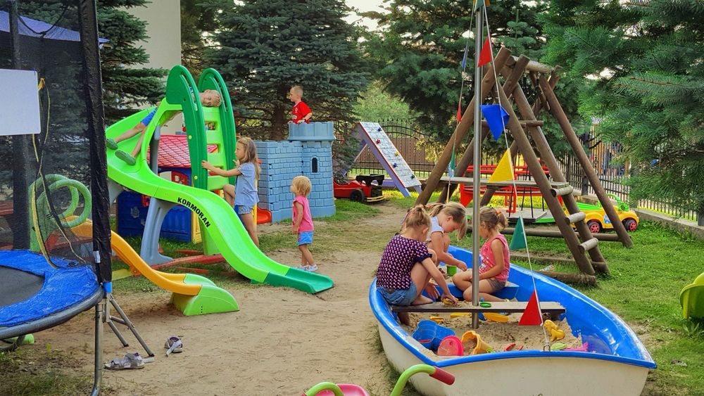 Noclegi nad  morzem Pokoje nad morzem Apartamenty nad morzem  Karwia pokoje   Ostrowo  pokoje Pensjonat Karwia Jastrzębia Góra Domki nad morzem