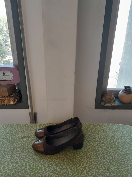 Vendo Sapatos de Senhora SEASIDE muito bonitos como novos
