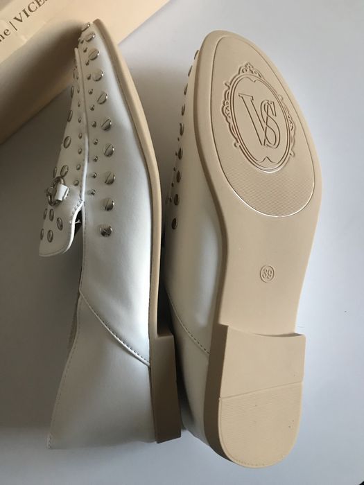 Białe mokasyny Vices r. 39