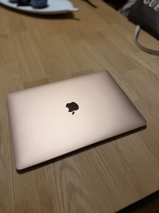 MacBook Air M1 2020 – 8GB RAM | 256GB