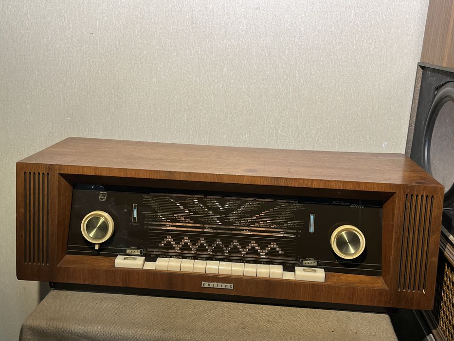 11-и ламповый стерео ресивер 60-х PHILIPS SATURN 631 STEREO (ЗВУК!)