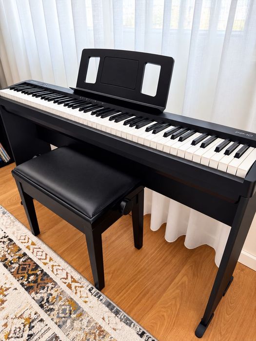 Piano Digital Roland FP-10 + Móvel + Banco + Auscultadores+ Pedal