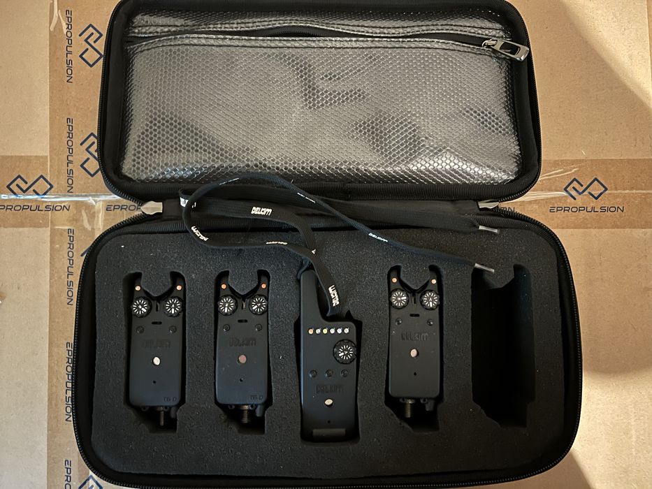 Sygnaliztaory Karpiowe Delkim Txi-D 3+1 Purpura + Etui