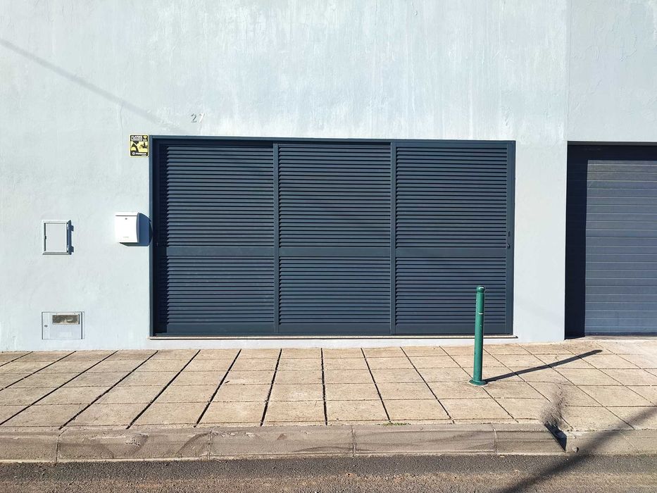 Loja para arrendamento em frente à Internacional Sharing School