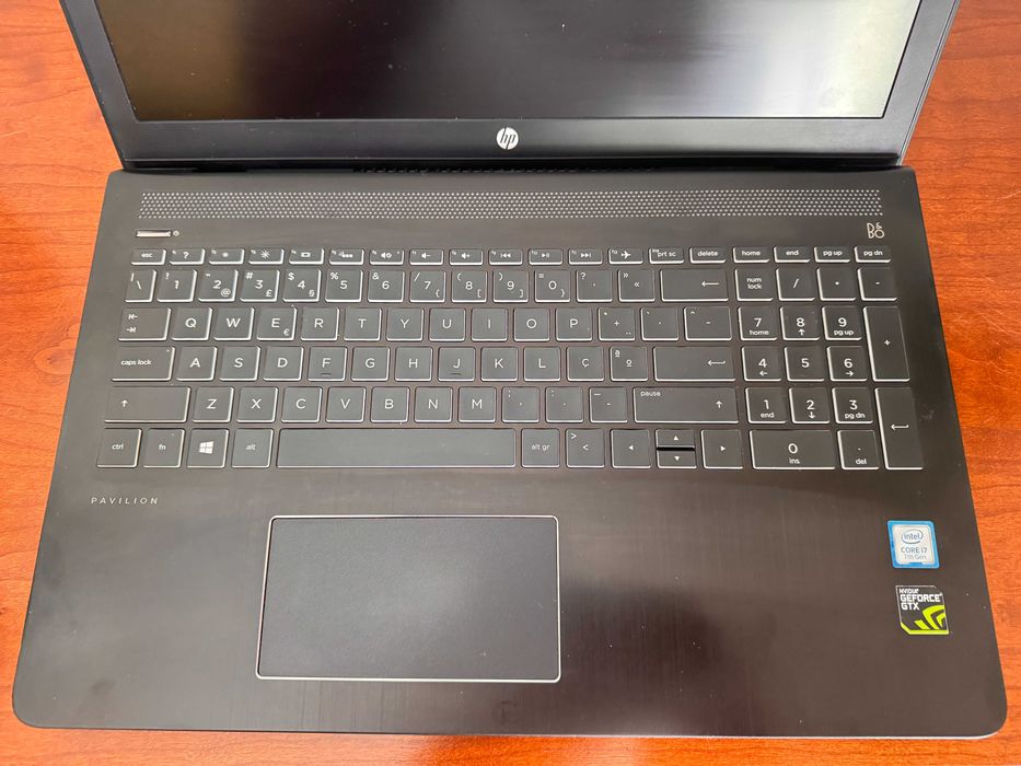 HP Pavilion Gamming 15.6"FullHD|i7-7700HQ|16Gb Ram|Ssd 256Gb|GTX1050|