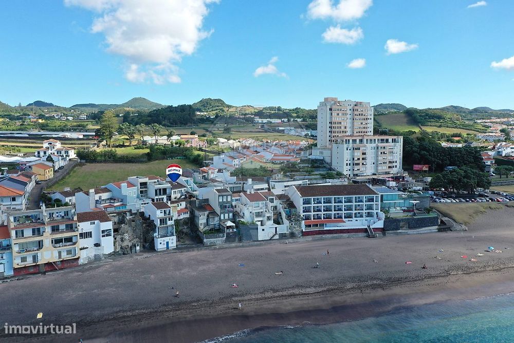 Moradia T4 para venda