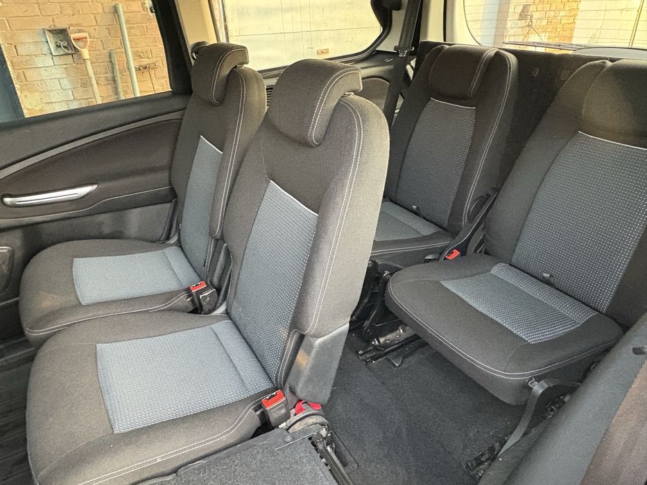 Ford Galaxy 2,0 D 7 osób