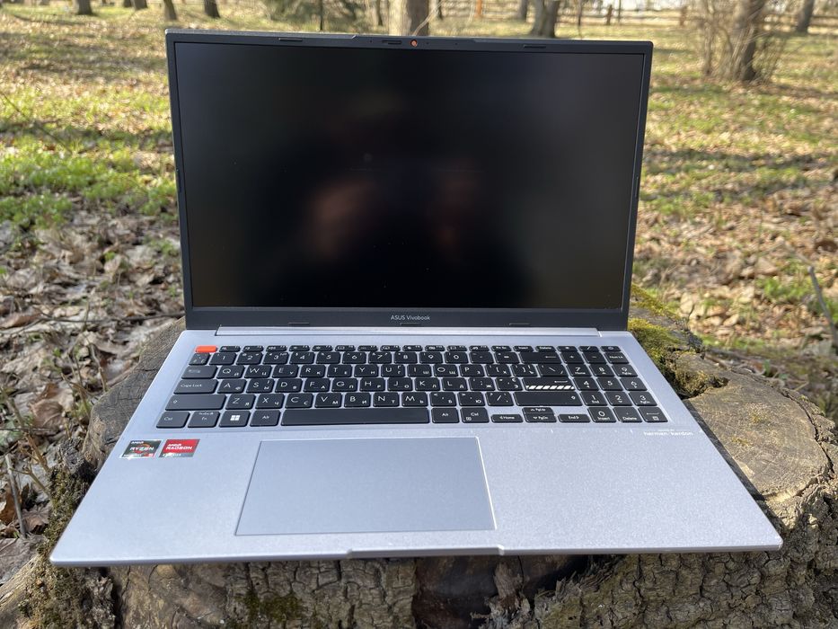 ASUS VivoBook M3502QA Ryzen 7 5800H / 8GB / SSD 256GB / Стан хороший