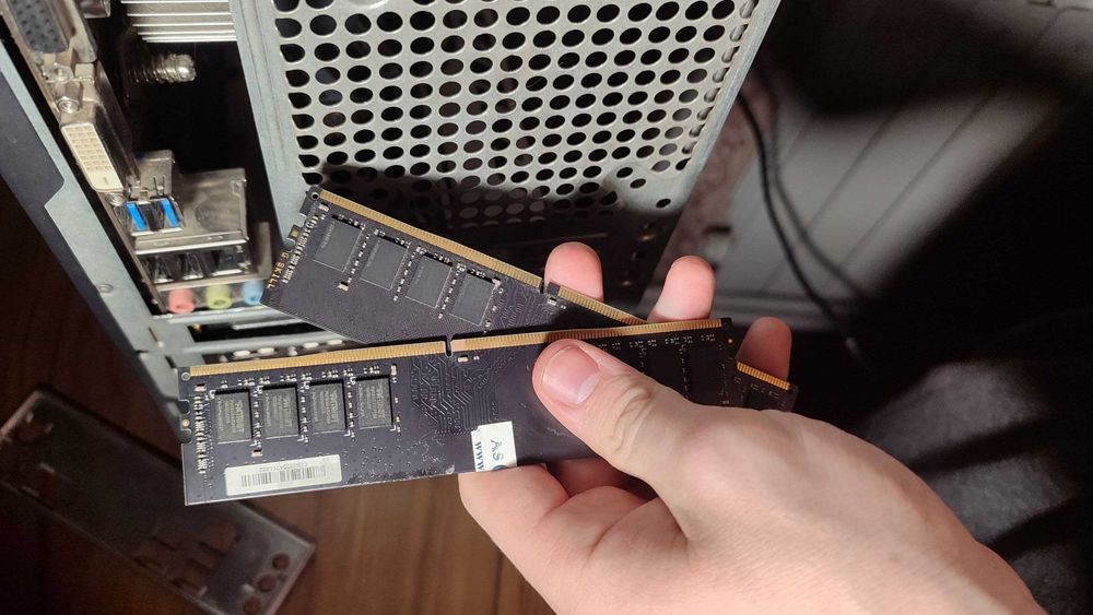 Компьютер RX580, I7 6700, SOCKET 1151, 16GB RAM, 120+500 ROM