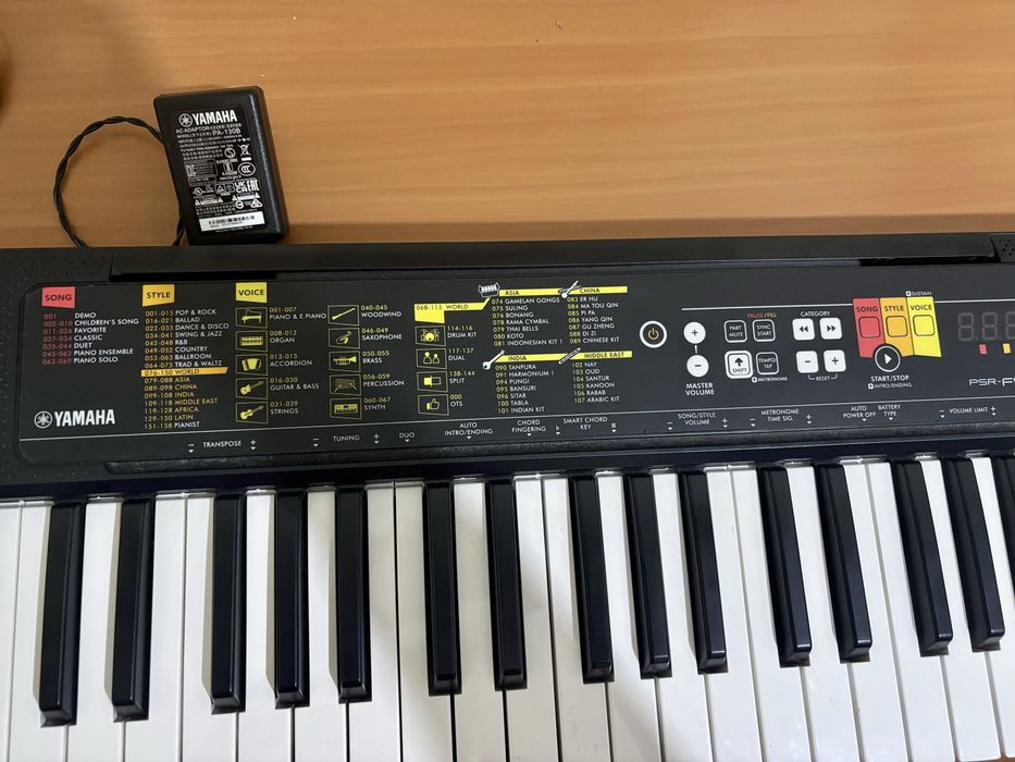 Teclado Yamaha PSR-F52 – 61 teclas