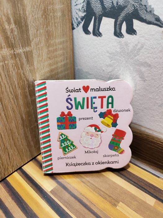 Świat maluszka święta książeczka z okienkami