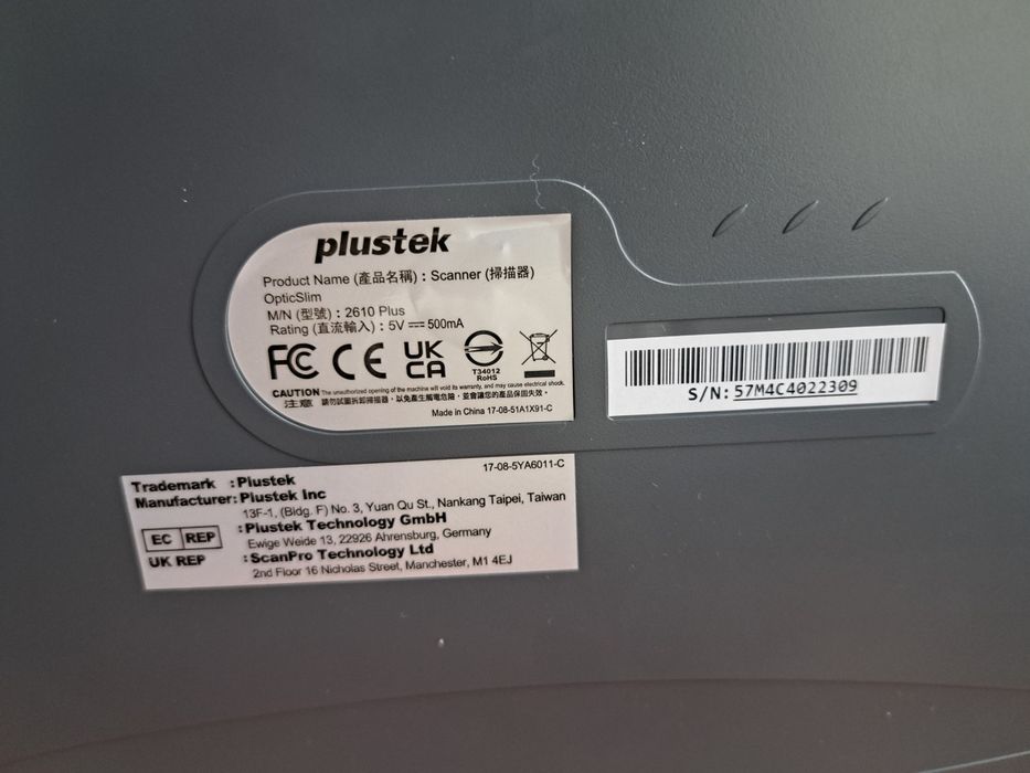 Планшетний сканер Plustek