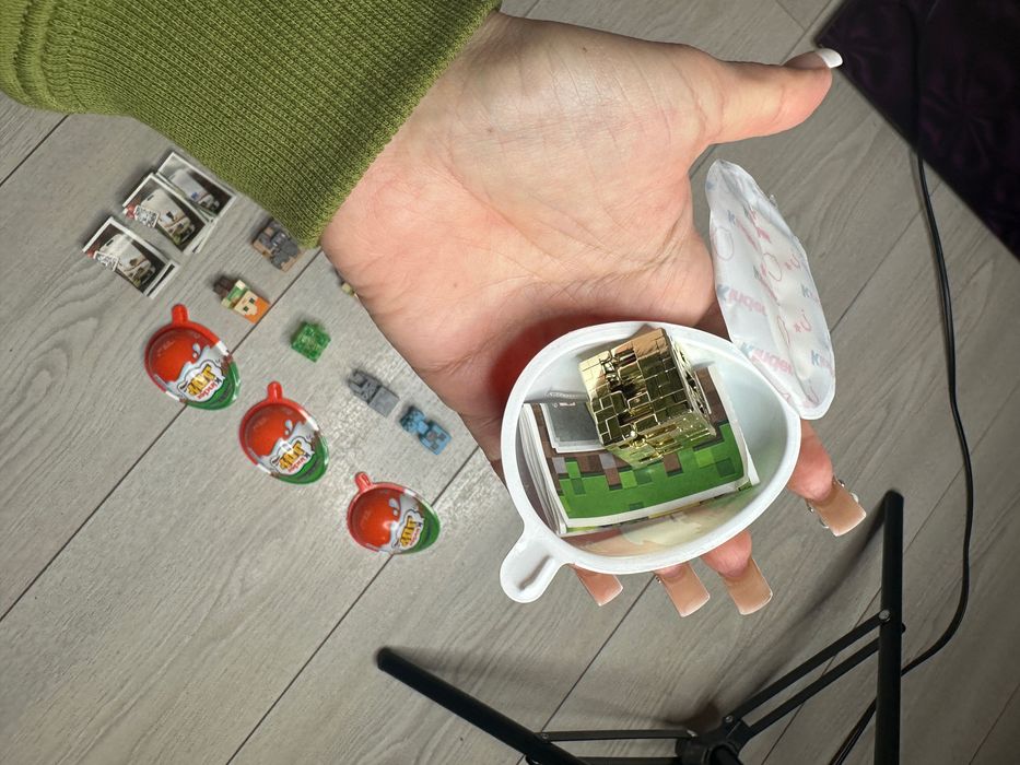 фігурки Kinder Joy Minecraft 2026