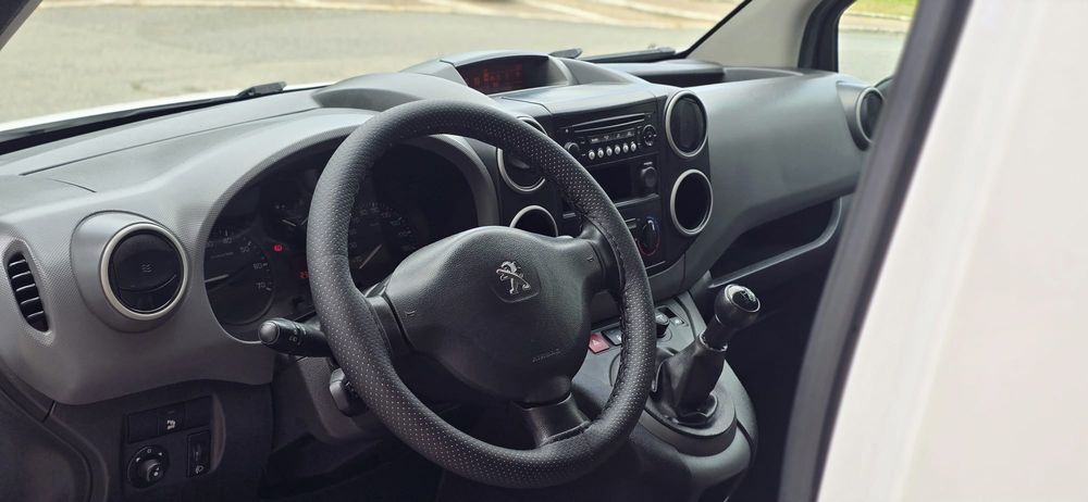 Peugeot Partner 1.6HDI - 3 lugares