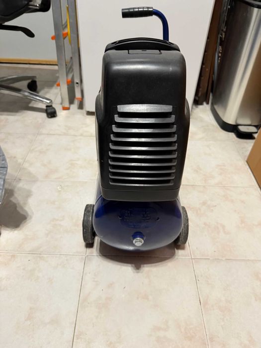 Compressor de Ar Einhell (24l)