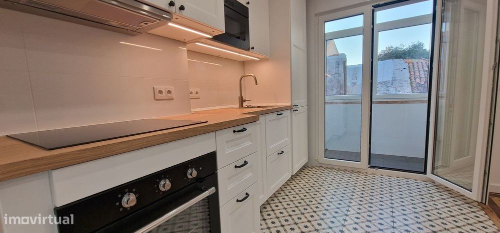 T2 na Ajuda, Elegância Moderna no Coração de Lisboa