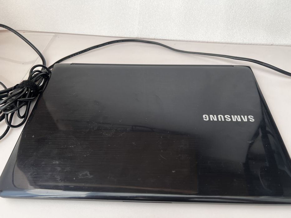 Ноутбук 13,3ʼʼ Samsung NP905S3G Intel quad-core 1,0Ghz/4GB DDR3/120SSD
