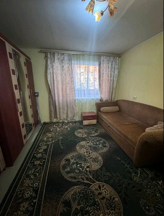 Продаж 1 кімнатної квартири, Г Крут, середина.